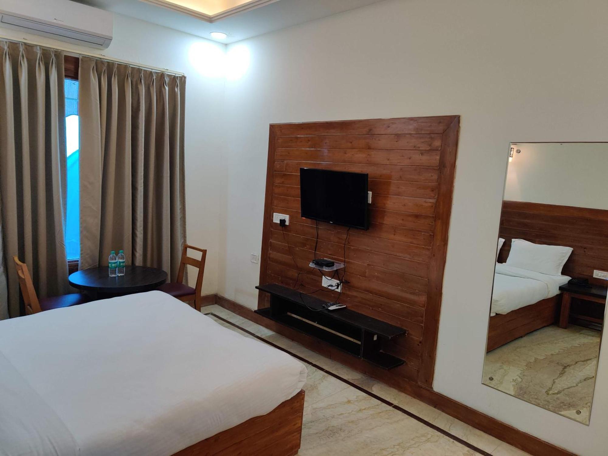 Orchha Club And Resort - Ocr Zewnętrze zdjęcie
