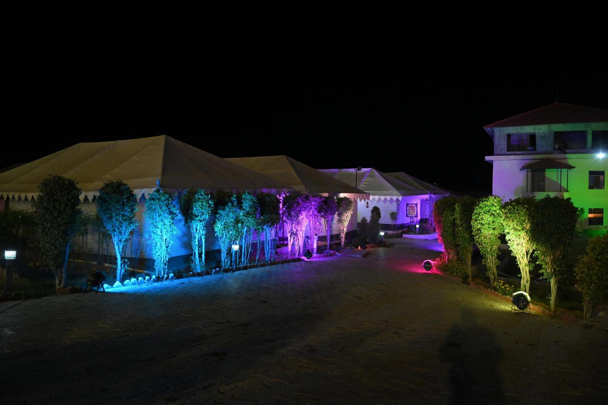 Orchha Club And Resort - Ocr Zewnętrze zdjęcie