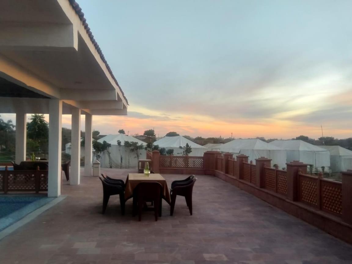 Orchha Club And Resort - Ocr Zewnętrze zdjęcie