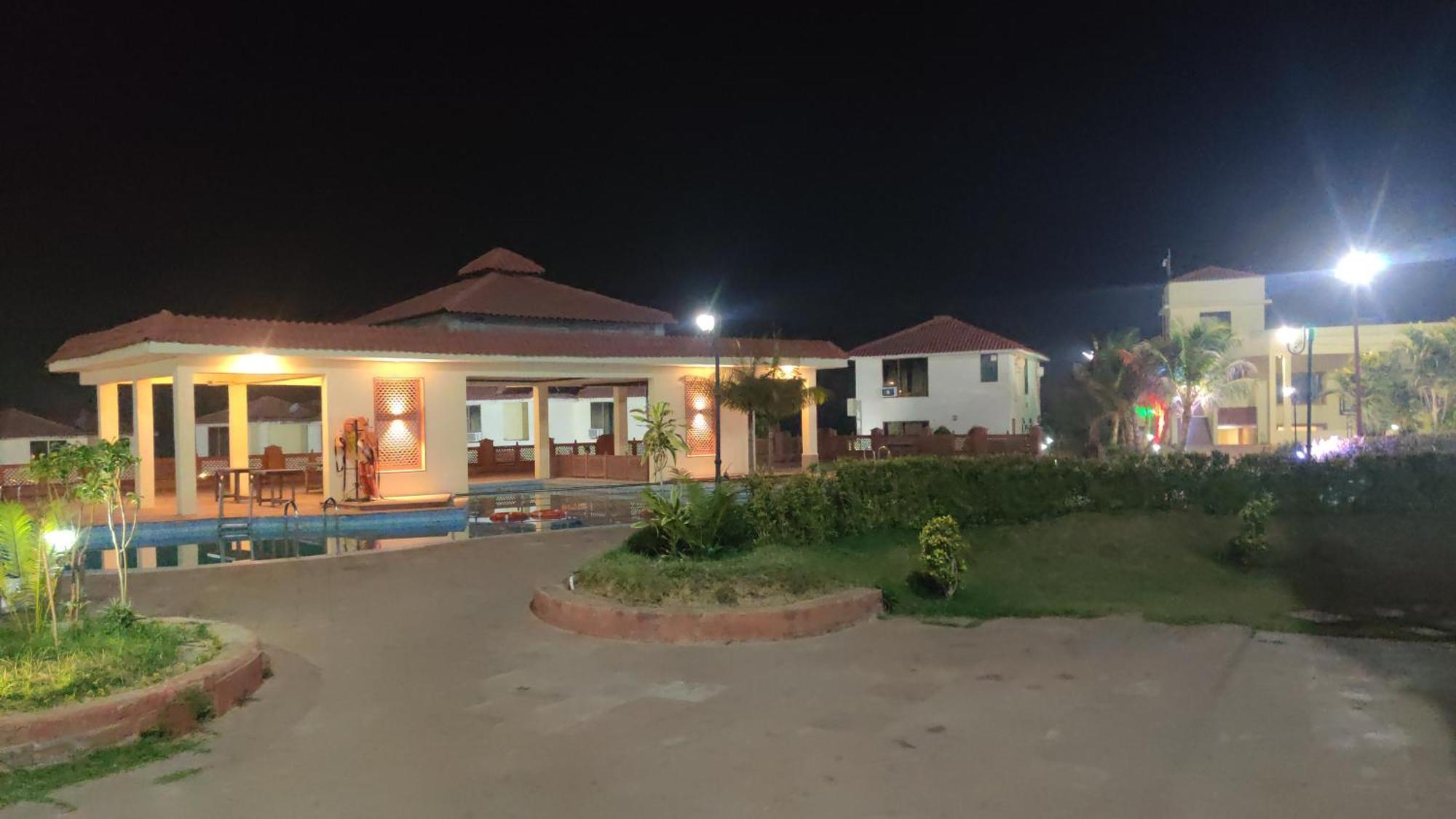 Orchha Club And Resort - Ocr Zewnętrze zdjęcie