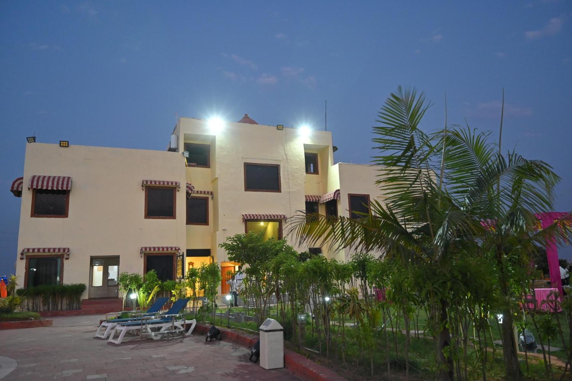 Orchha Club And Resort - Ocr Zewnętrze zdjęcie