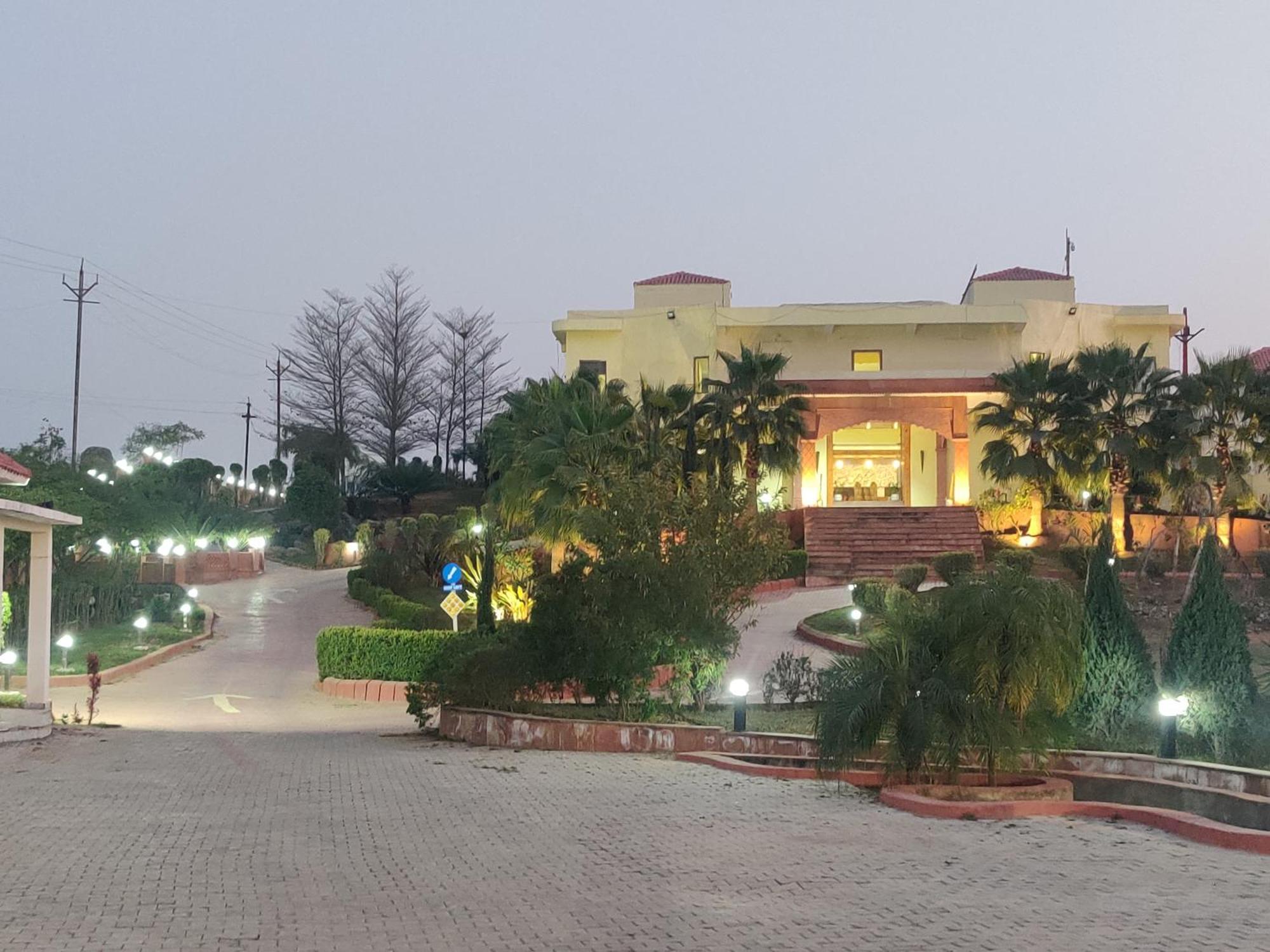 Orchha Club And Resort - Ocr Zewnętrze zdjęcie